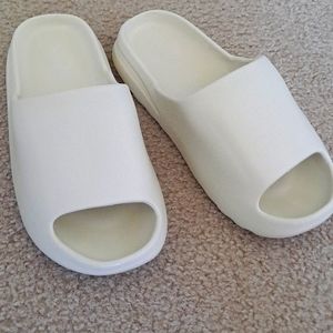 Comfortable TAN SLIDES
